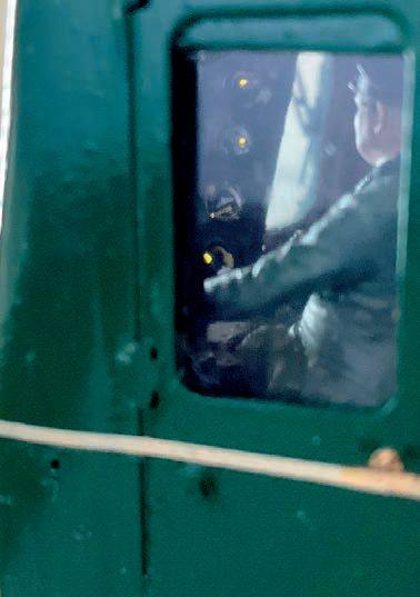 c12011.jpg c12011.jpg