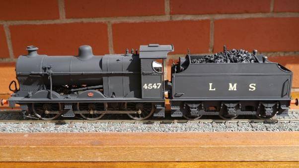 sb4f_24_.jpg sb4f_24_.jpg