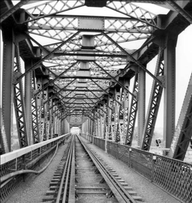 boyne_viaduct.jpg boyne_viaduct.jpg