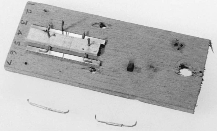 stretcher_jig.jpg stretcher_jig.jpg