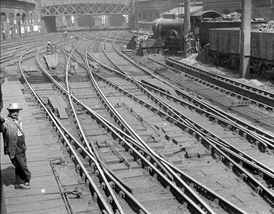 liverpool_street_trackwork.jpg liverpool_street_trackwork.jpg