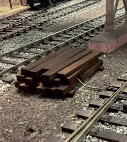 hide6a.jpg hide6a.jpg