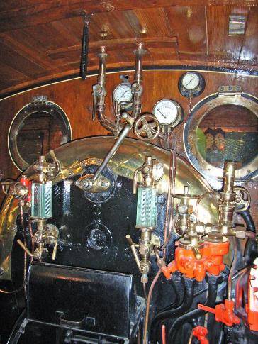 whit3_10_.jpg whit3_10_.jpg