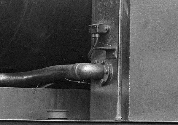 whit2_47_.jpg whit2_47_.jpg