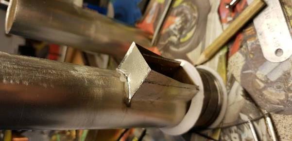 whit3_4_.jpg whit3_4_.jpg