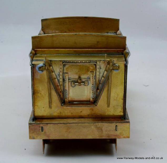 b16picture1_26_.jpg b16picture1_26_.jpg