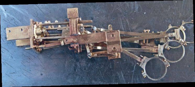 armstrong51.jpg armstrong51.jpg