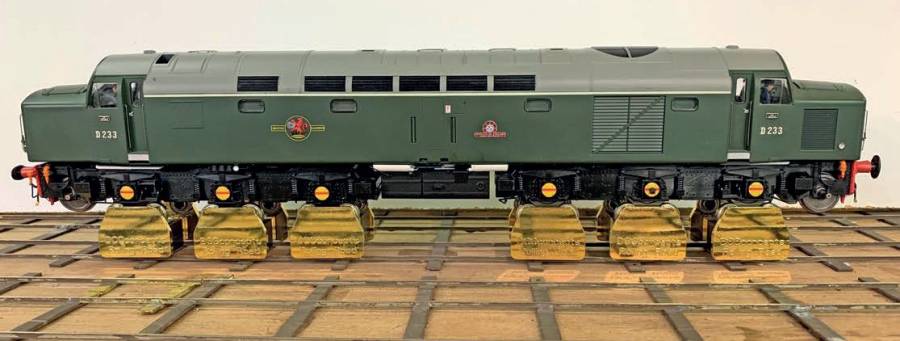 dcc_roll1.jpg dcc_roll1.jpg