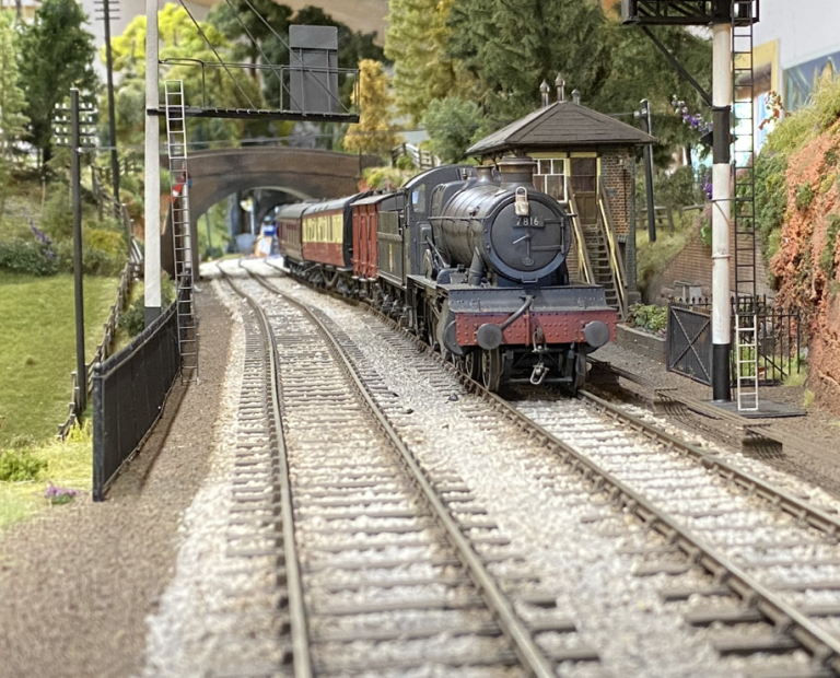 Image of O gauge modelling