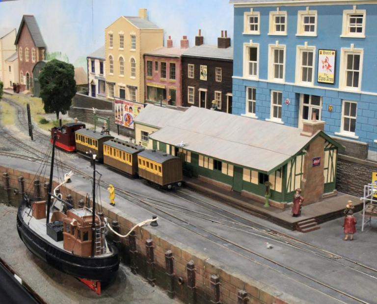 Image of O gauge modelling