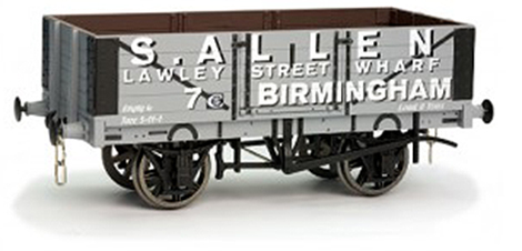 A Dapol ready to run wagon